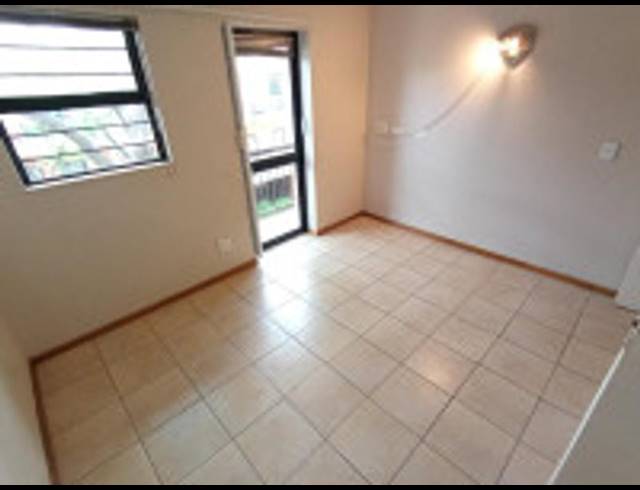 2 BEDROOM APARTMENT FOR SALE IN HATFIELD